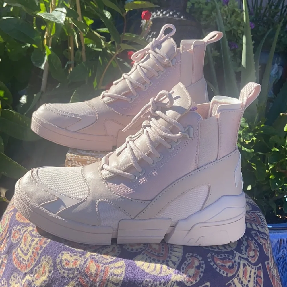 New Dusty Pink CPX Chelsea Converse Hi Top Sneaker Boots - Picture 10 of 16